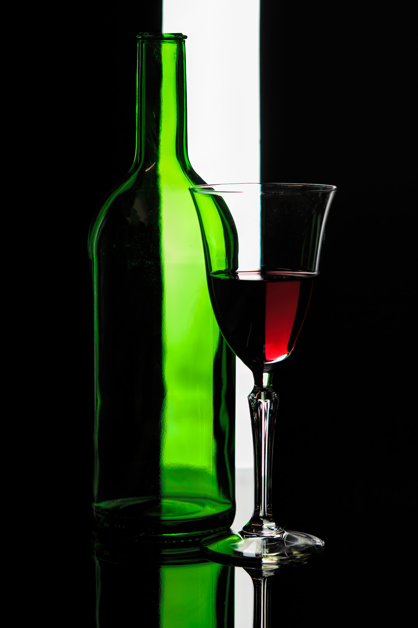 01 Flasche mit Glas PETER 