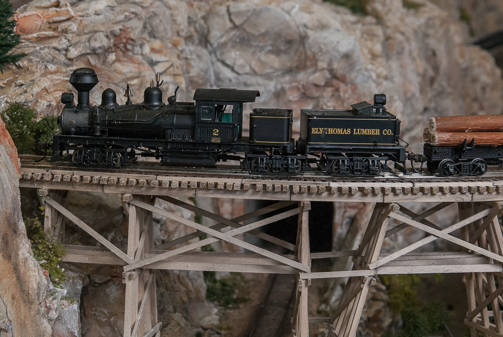 h0 usa trestle1